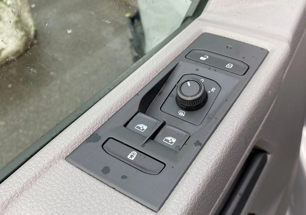 Volkswagen Caravelle cena 174900 przebieg: 97500, rok produkcji 2020 z Ryglice małe 92